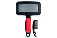 Щетка-пуходерка  TRIXIE мягкая + расчёска , 11 x 16 см.